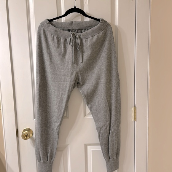 Jenni Kayne Lounge Jogger-gray - Picture 2 of 9